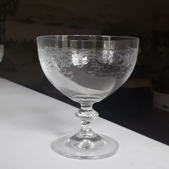 Mikasa Crystal Barware Victorian Lace 4 Saucers (coupes) - Picture 1 of 5